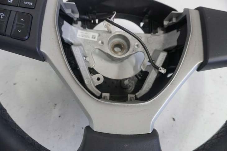 Suzuki Swift Mk7 IV Kierownica Multifunkcyjna Gs120-04450 Nr.16 - obrazek 3