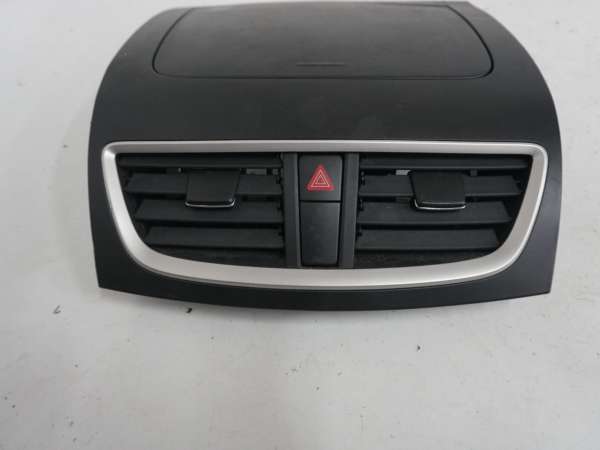 Suzuki Swift Mk7 IV Kratka Wentylacyjna Schowek 73820-68la