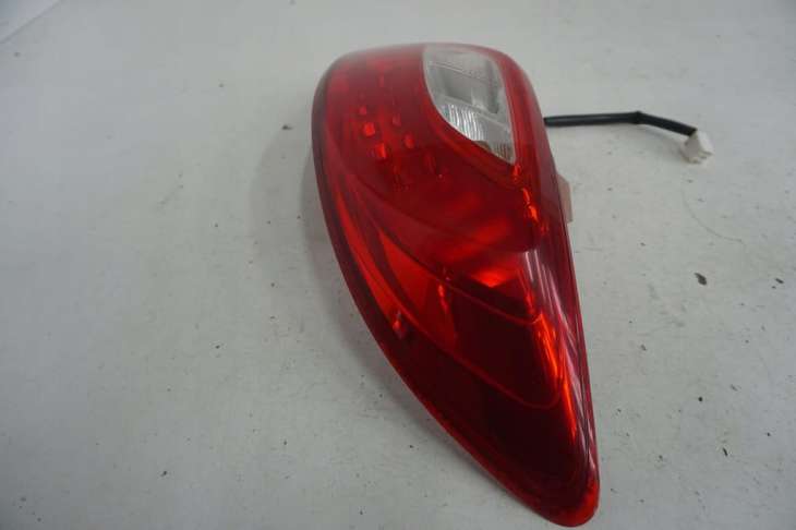 Mazda 2 II De 2008r Lampa Prawa Tylna - obrazek 2