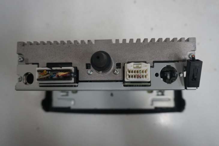 Mitsubishi Colt VI Radioodtwarzacz 8701a239 - obrazek 4
