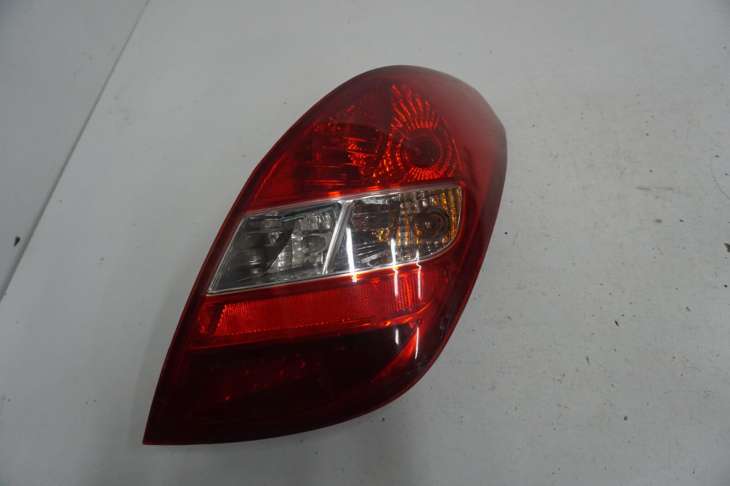 Hyundai I20 08-12 5d Lampa Tyl Prawa 92402-1j000