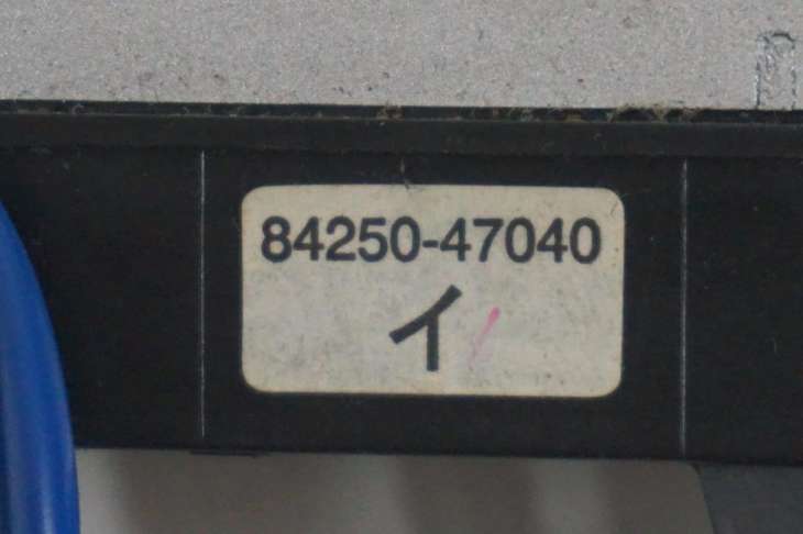 Toyota Prius III Mutifunkcyjne Przyciski Kierownicy 84250-47040 - obrazek 6