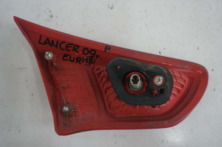 Mitsubishi Lancer IX Lampa Prawy Tył - obrazek 5