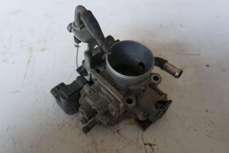 Suzuki Swift/Liana Przepustnica 1813783e01 1368001682 - obrazek 2