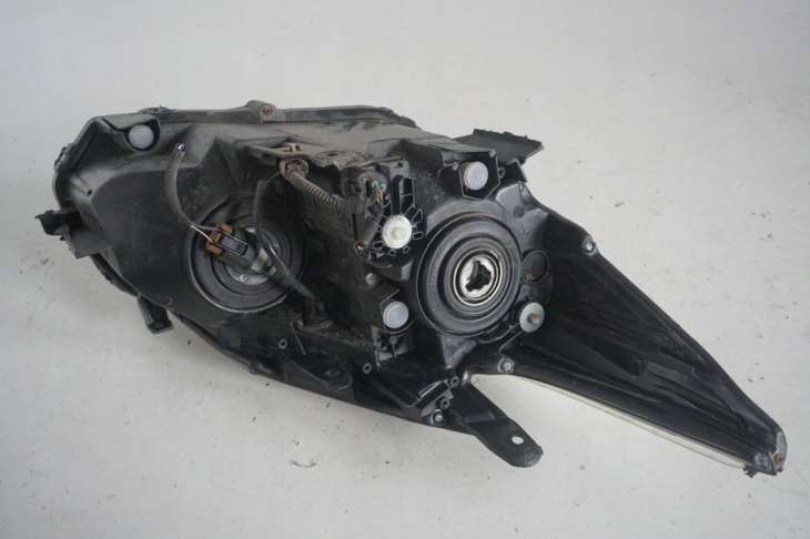 Toyota Prius III W3 2010r Lampa Przednia Lewa Uk - obrazek 6