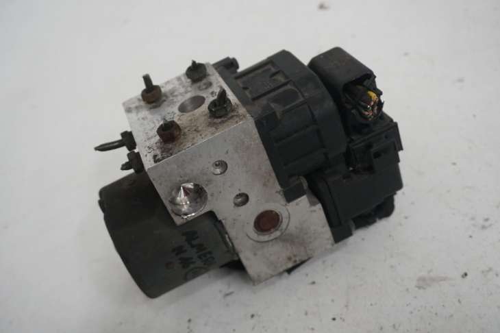Nissan Almera N16 Pompa Sterownik Abs 476605m306 - obrazek 3