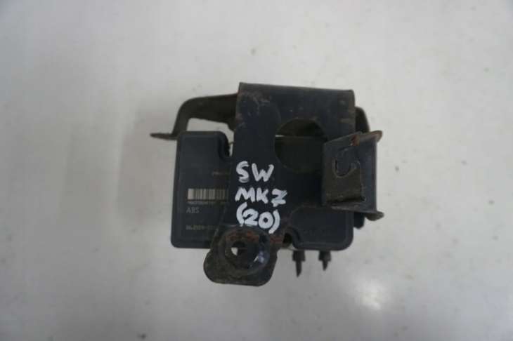 Suzuki Swift Mk6 III Pompa Sterownik Abs 62j1 06.2102-0564.4