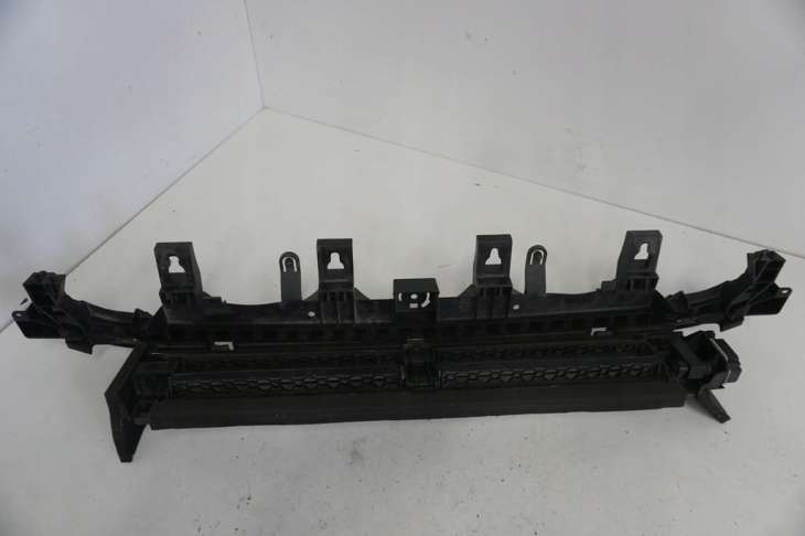 Subaru Impreza Liftback Gt Belka Zderzaka 52811fl000 Grill Aktywny