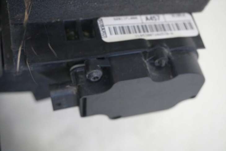 Subaru Impreza Liftback Gt Belka Zderzaka 52811fl000 Grill Aktywny - obrazek 4