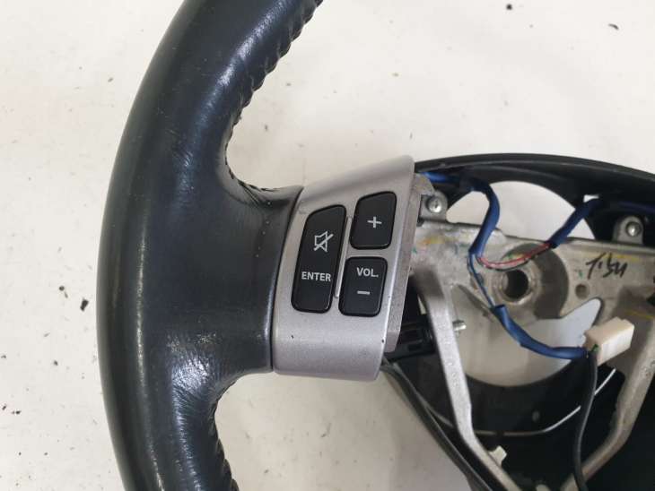 Suzuki Swift Mk6 Sport Kierownica Multifunkcyjna Czerwona Skora - obrazek 2