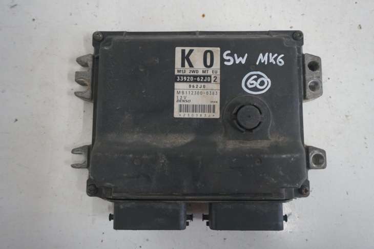 Suzuki Swift Mk6 Komputer Sterownik Silnika 33920-62j02 112300-0383