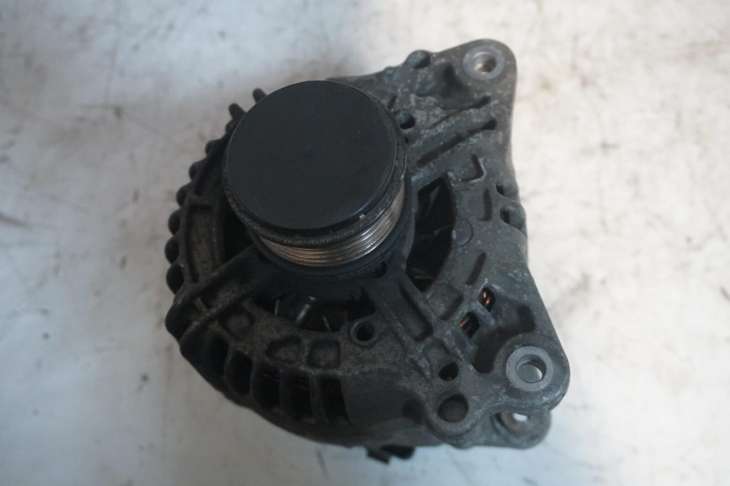 Mitsubishi Outlander II 2.0d Alternator 06f903023f - obrazek 3