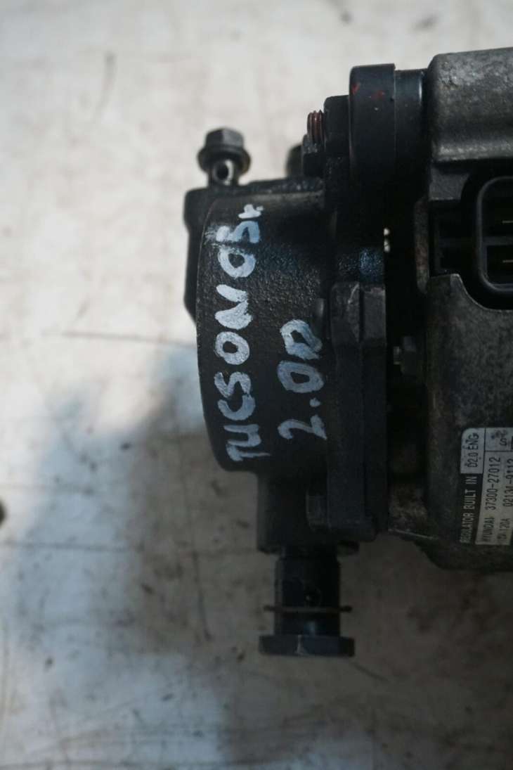 Hyundai Tucson 2005r 2.0d Alternator 37300-27012 - obrazek 2