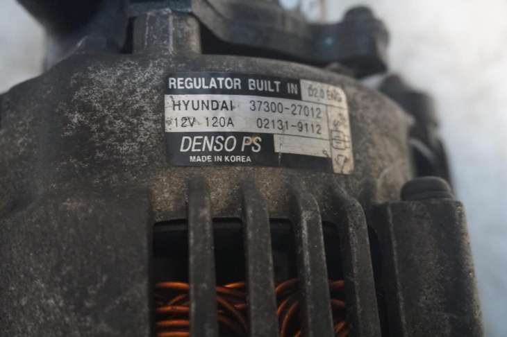 Hyundai Tucson 2005r 2.0d Alternator 37300-27012 - obrazek 4