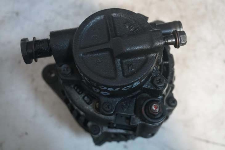 Hyundai Tucson 2005r 2.0d Alternator 37300-27012 - obrazek 5