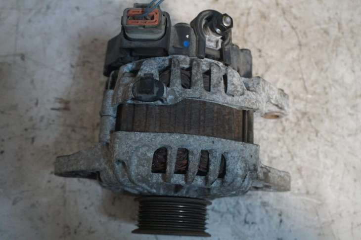 Hyundai I30 1.4b Alternator 37300-2b101 - obrazek 3