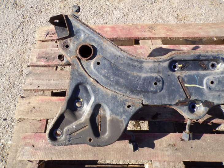 Suzuki Swift Mk7 Belka Zawieszenia Wózek Sanki 45810-68l00 Numer 312 - obrazek 7