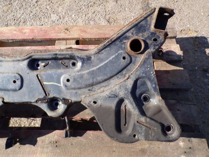 Suzuki Swift Mk7 Belka Zawieszenia Wózek Sanki 45810-68l00 Numer 312 - obrazek 8