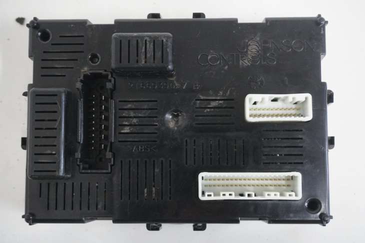 Nissan Moduł Bcm 284b2ax620 - obrazek 3