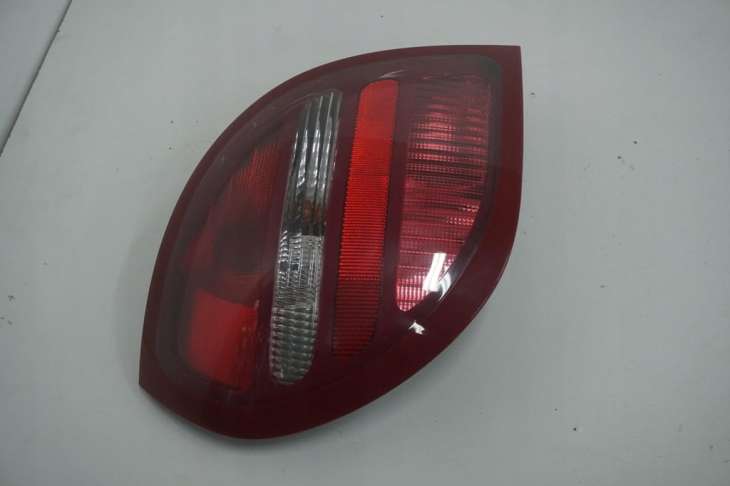 Nissan Almera N16 Lampa Lewa Tylna - obrazek 2