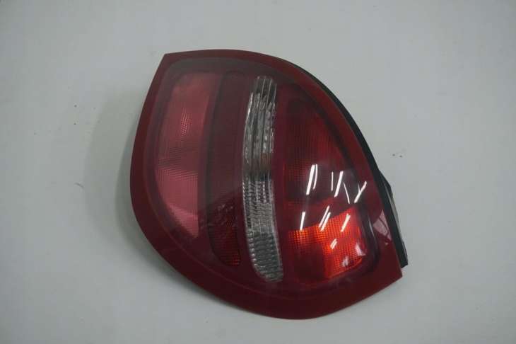 Nissan Almera N16 Lampa Prawa Tylna - obrazek 4