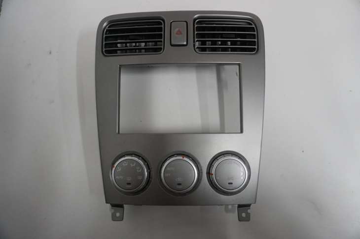 Subaru Forester II Sg Panel Klimatyzacji Ramka Nawiewu 72311sa110