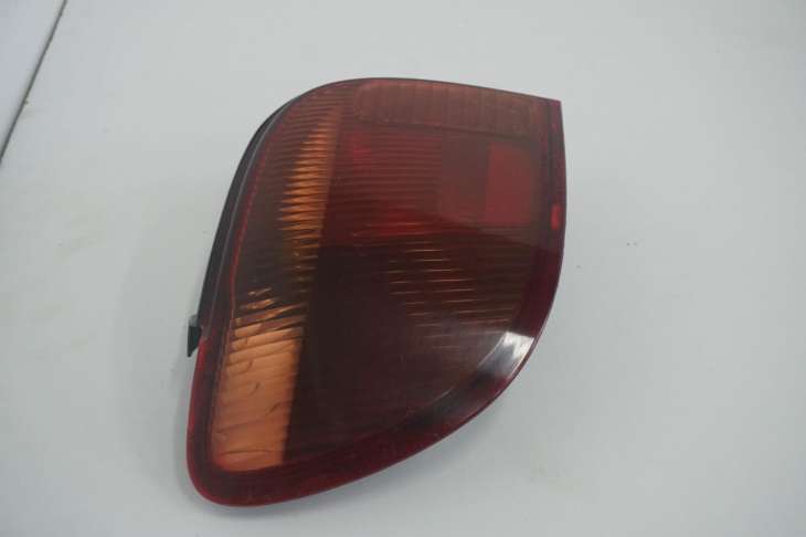 Toyota Yaris I Lift 03-06 Lampa Lewy Tył 52-053 - obrazek 2