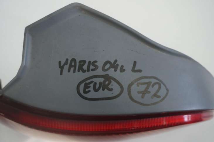 Toyota Yaris I Lift 03-06 Lampa Lewy Tył 52-053 - obrazek 5