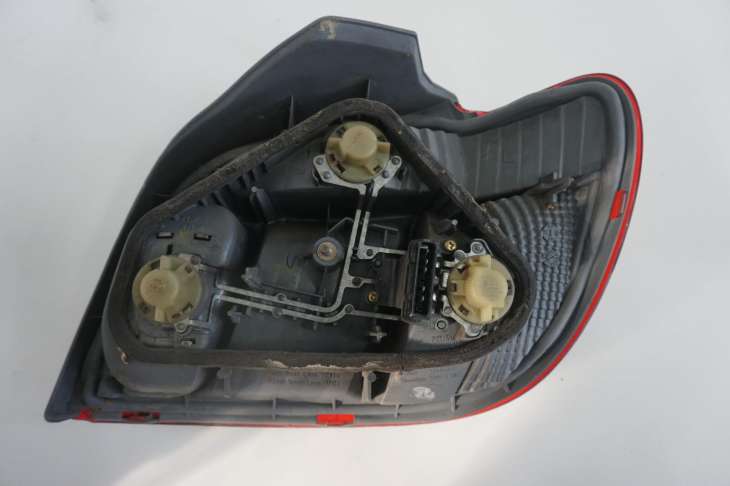 Toyota Yaris I Lift 03-06 Lampa Lewy Tył 52-053 - obrazek 6
