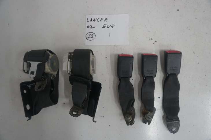 Mitsubishi Lancer VIII Pasy Komplet Tył 7r7940