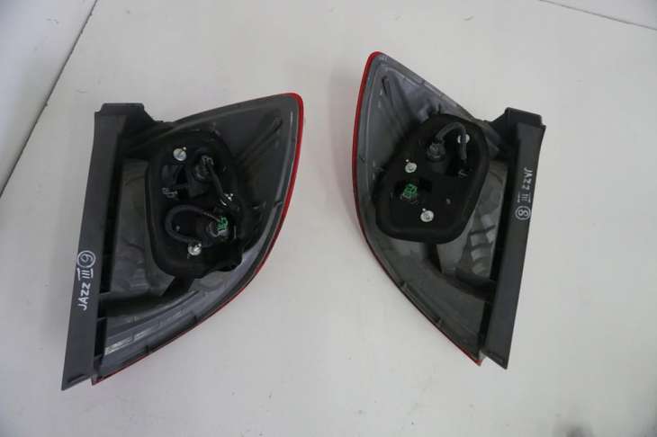 Honda Jazz Fit III Lampy Tylne Stanley 07030 - obrazek 2