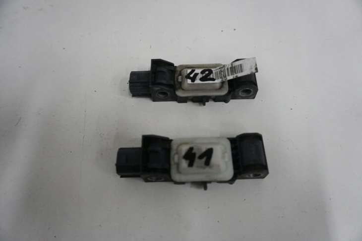 Kia Sportage II Czujnik Uderzeniowy 0285003061 95930-2e000 2006-2010rok - obrazek 2