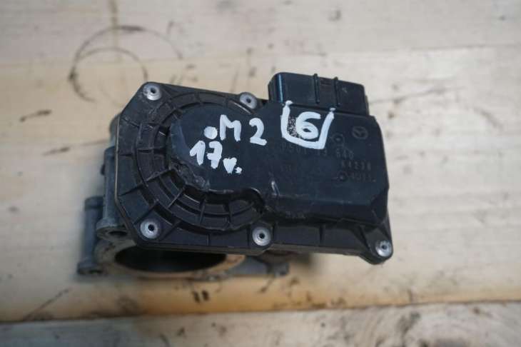 Mazda 2 II Przepustnica P50113640 4u11