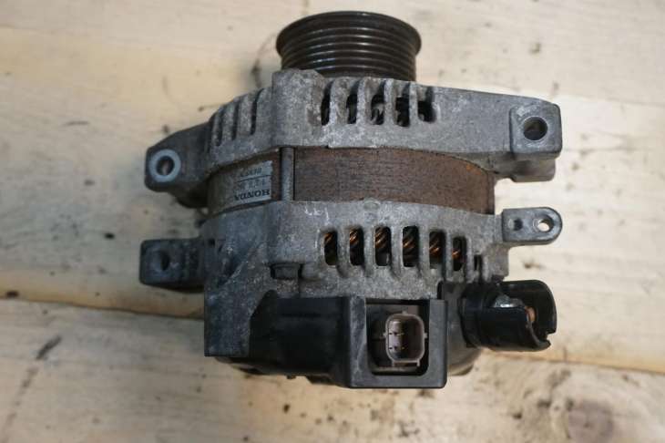 Honda Accord VIII Alternator 104210-2260 2.2d - obrazek 4