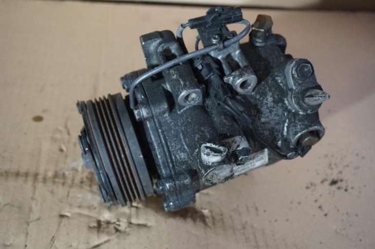 Suzuki Swift Mk6 III Sprężarka Kompresor Klimatyzacji 95200-62ja0 Nr.74