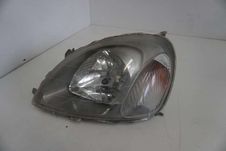 Toyota Yaris I Lampa Lewa Przednia Europa