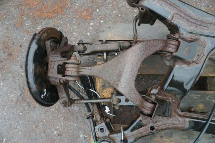 Subaru Tribeca B9 Belka Zawieszenia Tylnego Wahacz Zwrotnica 2007rok - obrazek 3