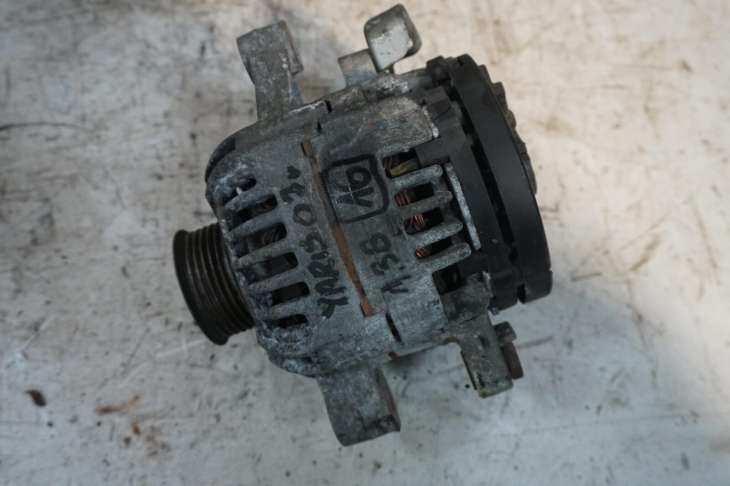 Toyota Yaris II Alternator 27060-0j060 Nr.16