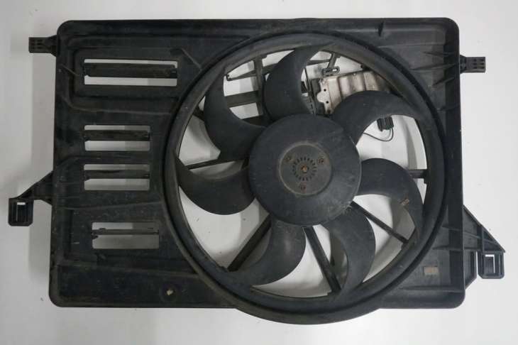 Mazda 3 Bl Wentylator Chłodnicy 1137328505 3137228044 8v61-8c607-Cc