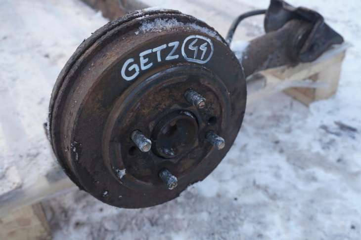 Hyundai Getz II Belka Zawieszenia Tylnego Zwrotnica Nr.44 - obrazek 3