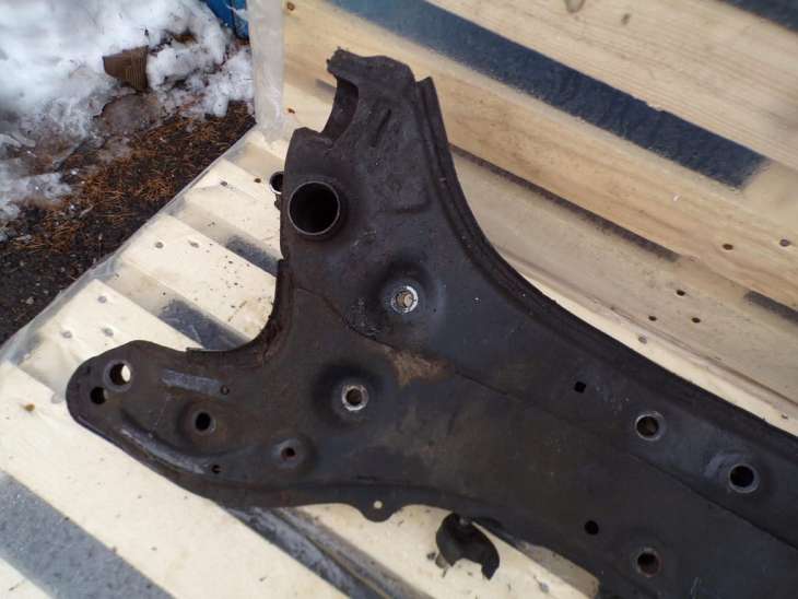 Toyota Yaris I Belka Zawieszenia Sanki Wózek Nr.98 - obrazek 5