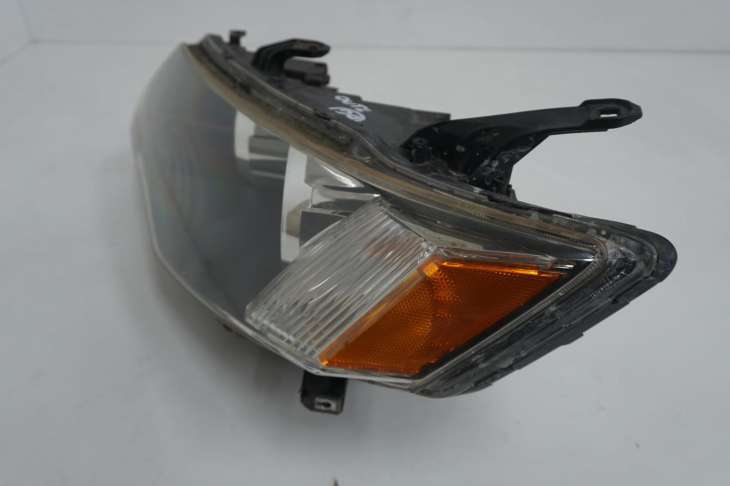 Mitsubishi Outlander II Lampa Lewa Przednia Nr.29 - obrazek 2