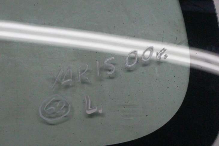 Toyota Yaris I 2000 Rok Szyba Karoseryjna Lewa Tył 3d Nr62 - obrazek 2