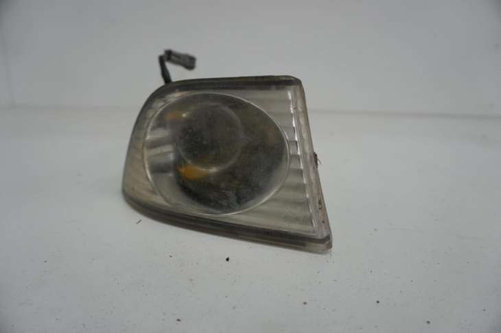 Lexus Is200 Halogen Prawy Lampa 2001rok