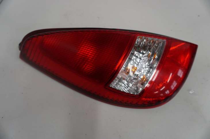Suzuki Liana 2003rok Lampa Tylna Lewa Prawa