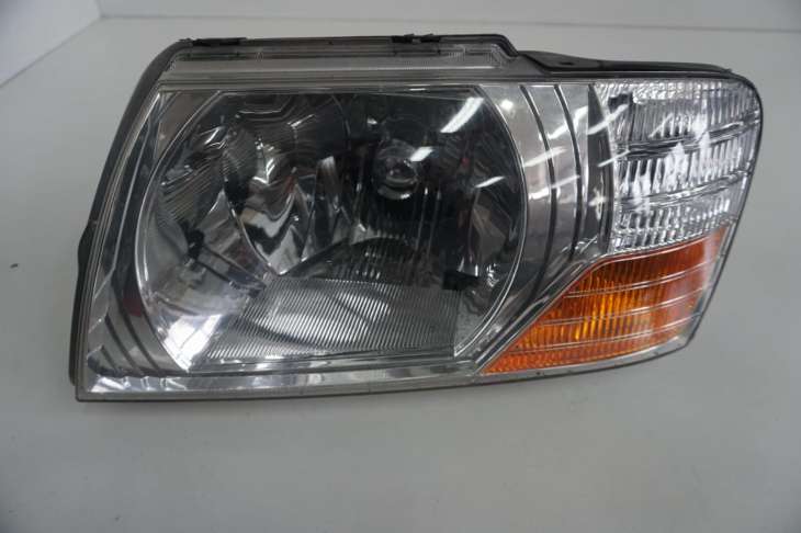 Mitsubishi Pajero III Lampa Lewa Przednia Europa Mn133751