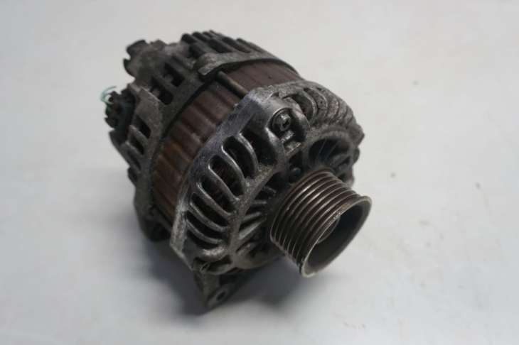 Nissan Cube Alternator 23100ed01a