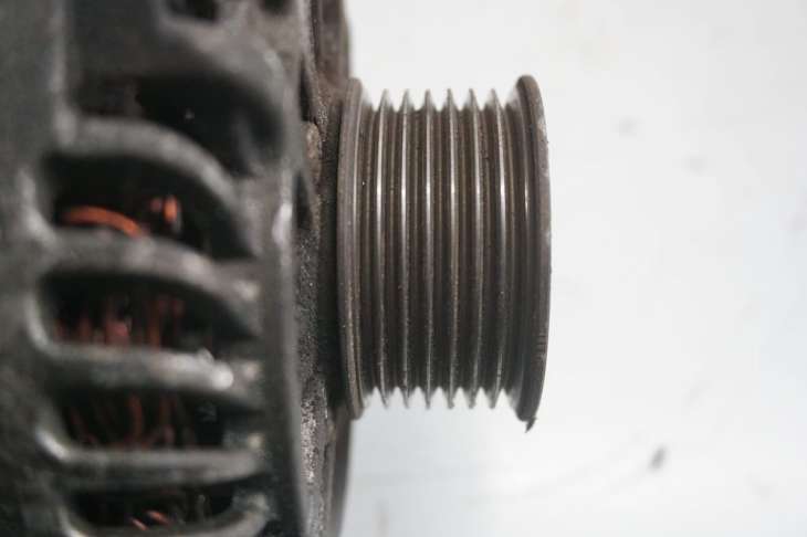 Nissan Note E11 Alternator 23100bc400 1.6benzyna - obrazek 2