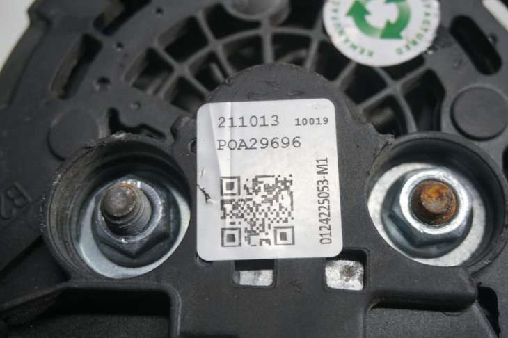 Toyota Yaris II Alternator 1.3benzyna - obrazek 3
