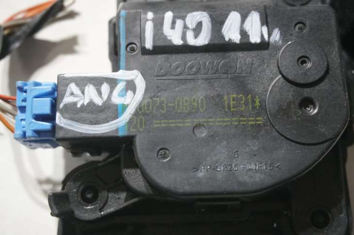 Hyundai I40 2011r Silniczek Silniczki Nagrzewnicy 971543z000 ; 971571jaa0 - obrazek 2